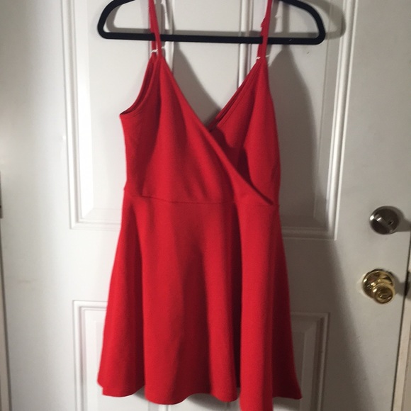 Non branded red spaghetti strap crossover front flared skirt mini dress size L - Picture 1 of 6